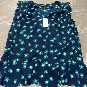 Banana republic sleeveless dressy top